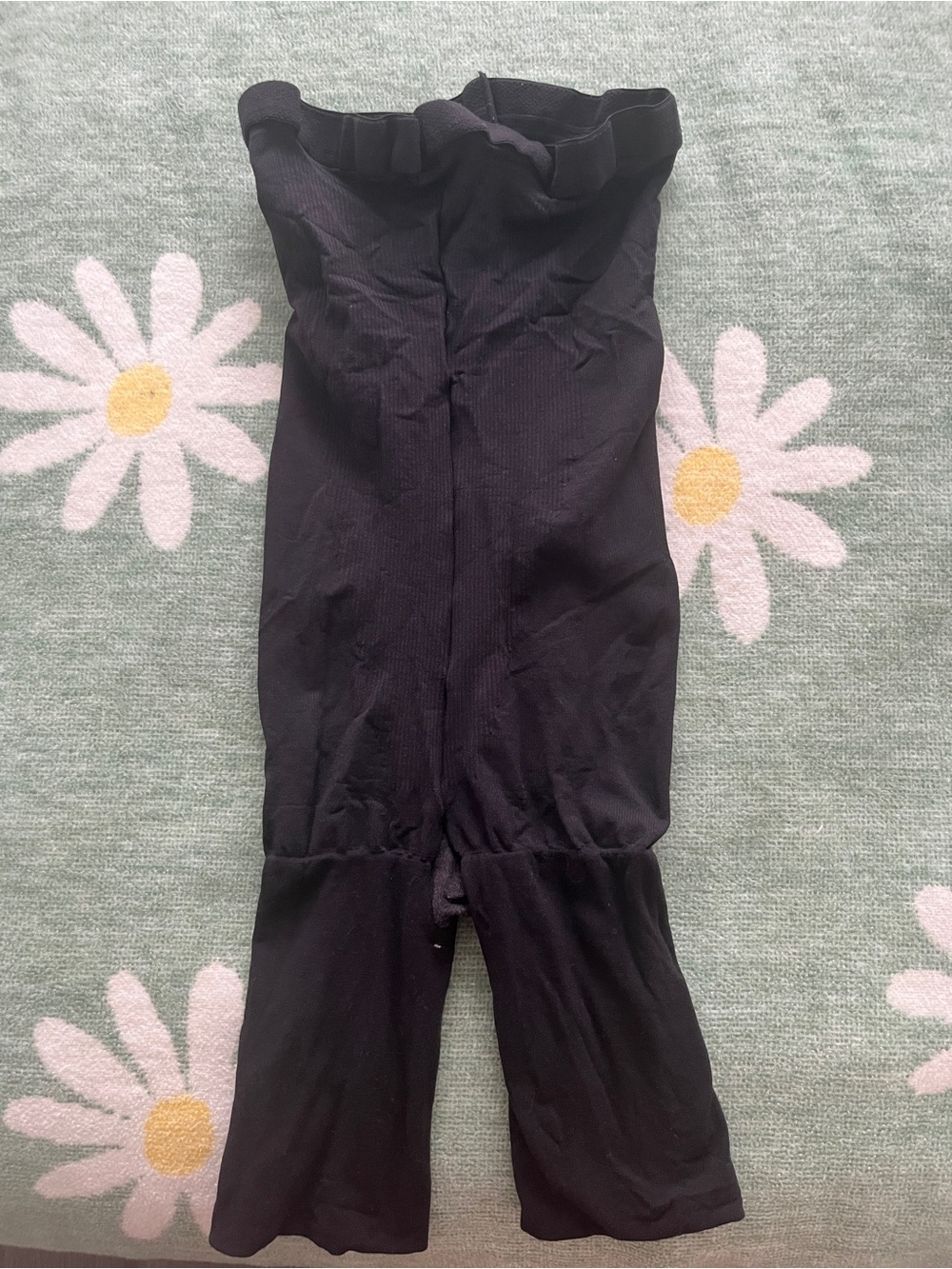 Assets By Spanx Black High-Waist Capri Shaper